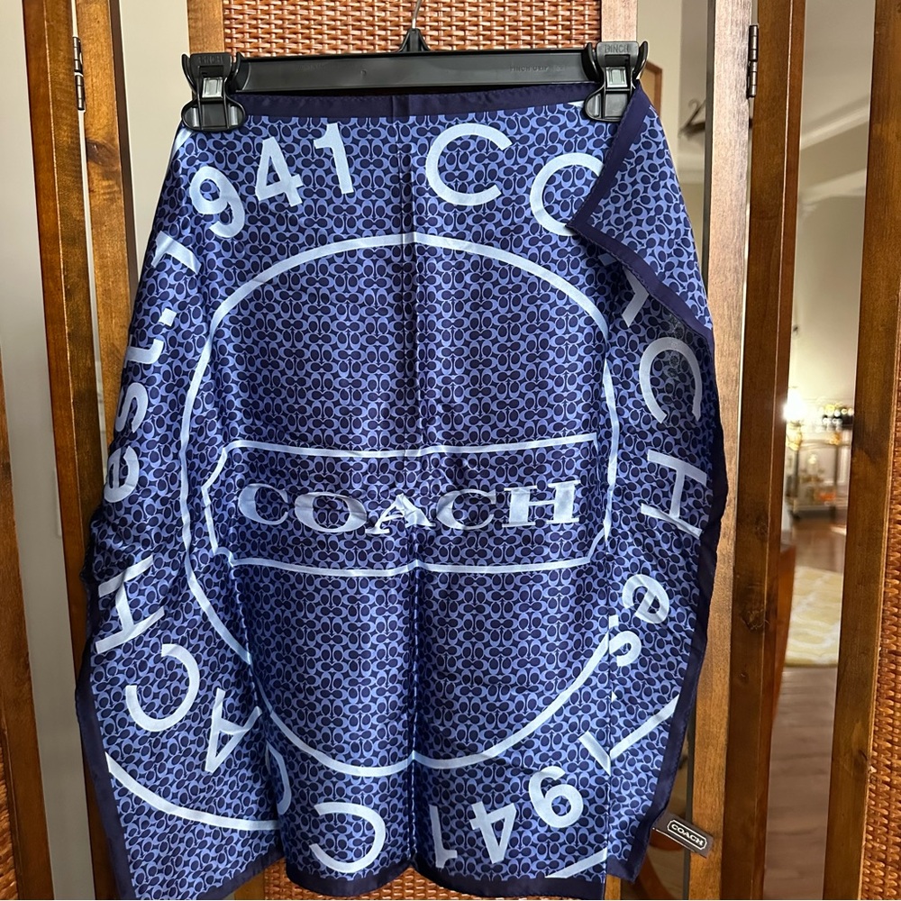 Coach signature Patterned silk scarf blue